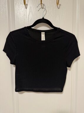 ALO Yoga Black Ribbed Short Sleeve Crop Top